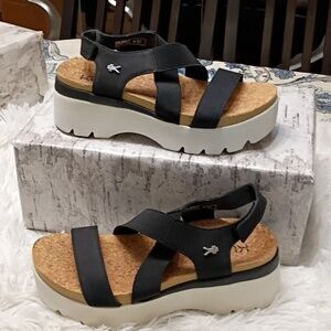 KURU Loma Women's Black Platform Sandals Leather Elastic Straps Plantar Fascitis